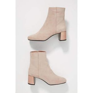 LOLA CRUZ Lucite-Heeled Suede Ankle Boots